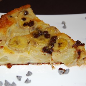Clafoutis poire, banane et pépites de chocolat